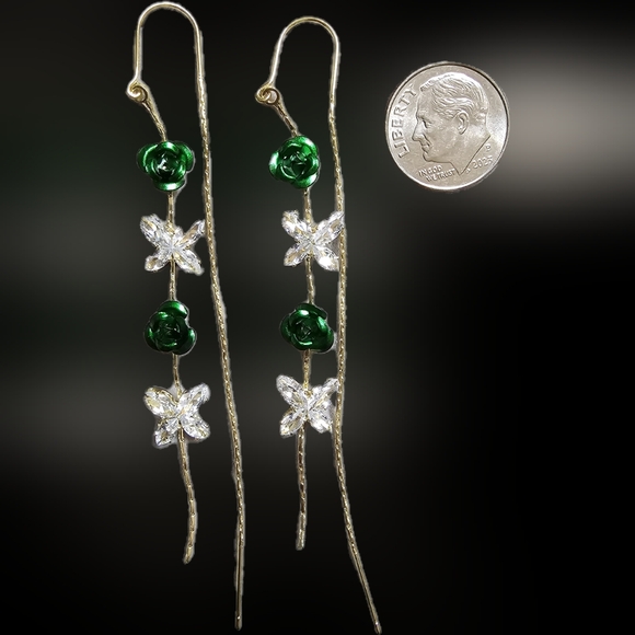 💜 Butterfly Threader Earring - Picture 4 of 4